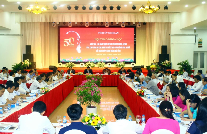Hồ Chủ tịch luôn dành tình cảm sâu đậm cho quê hương Nghệ An