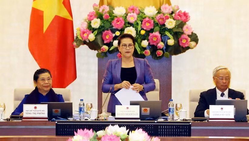 Chủ tịch Quốc hội Nguyễn Thị Kim Ngân phát biểu khai mạc Phiên họp thứ 33 của Ủy ban Thường vụ Quốc hội. (Ảnh: Trọng Đức/TTXVN)