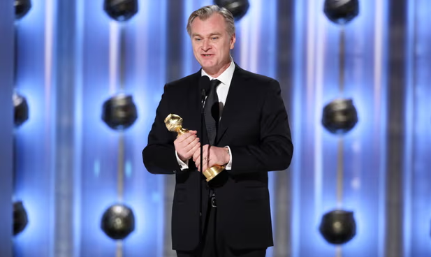 Đạo diễn Christopher Nolan tại Lễ Trao giải Quả cầu Vàng lần thứ 81 ở Beverly Hills, California (Mỹ), ngày 7/1/2024. (Nguồn: The Guardian)