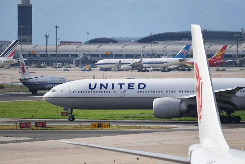 Máy bay của hãng hàng không United Airlines. (Ảnh: AFP/TTXVN)