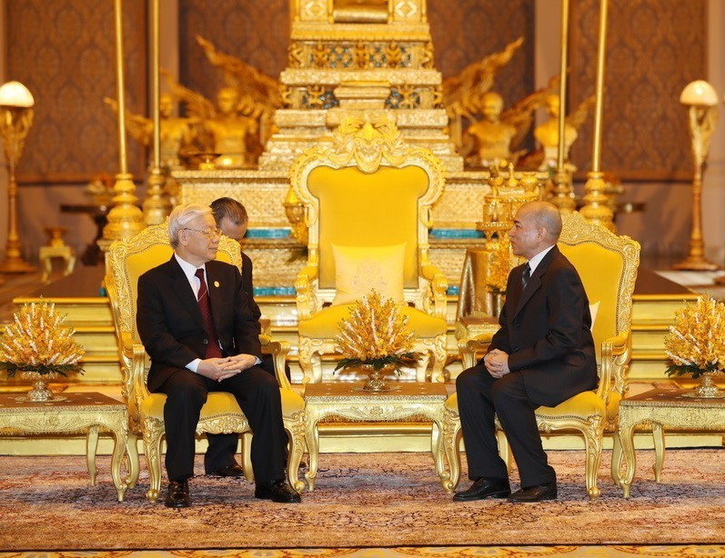 Tổng Bí thư Nguyễn Phú Trọng hội đàm với Quốc vương Campuchia Norodom Sihamoni, trong khuôn khổ chuyến thăm cấp Nhà nước tới Vương quốc Campuchia từ ngày 20-22/7/2017. (Ảnh: Trí Dũng/TTXVN)