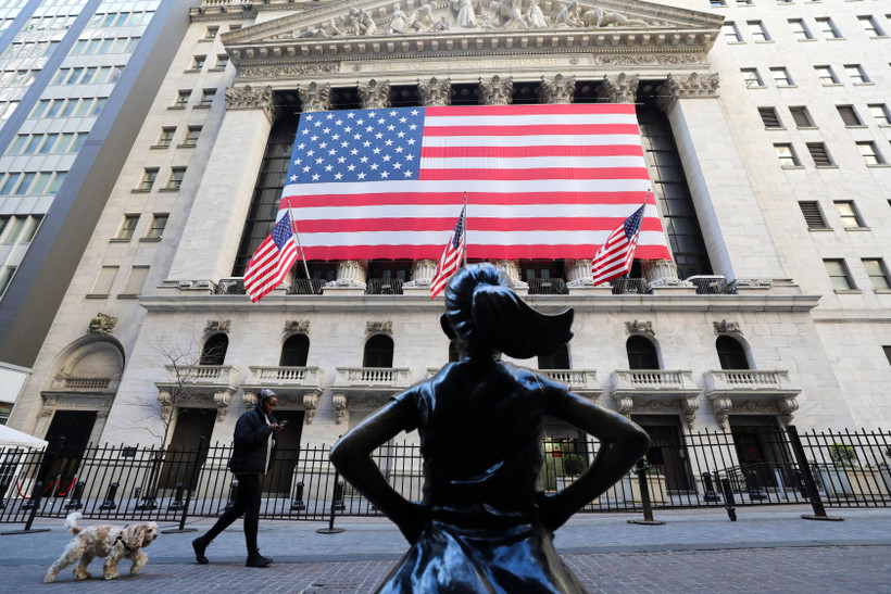 Bên ngoài Sàn giao dịch chứng khoán New York, Mỹ ngày 24/3/2020. (Nguồn: THX/TTXVN)