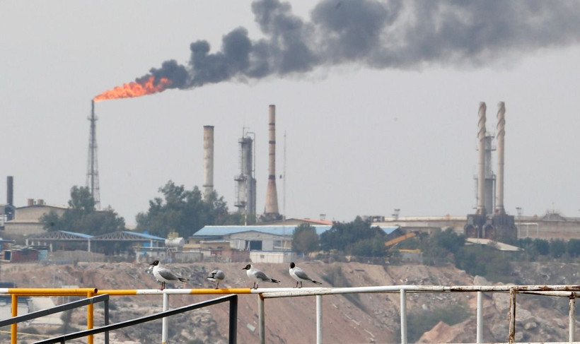 Một cơ sở khai thác dầu của Iran trên đảo Khark, ngoài khơi vùng Vịnh. (Ảnh: AFP/TTXVN)