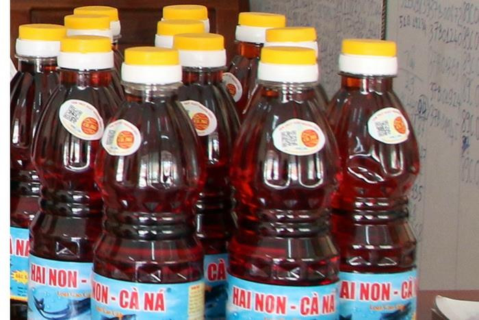 Sản phẩm nước mắm truyền thống. (Nguồn: TTXVN)