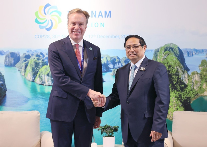 Thủ tướng Phạm Minh Chính tiếp Chủ tịch Diễn đàn Kinh tế thế giới (WEF) Borge Brende. (Ảnh: Dương Giang/TTXVN)