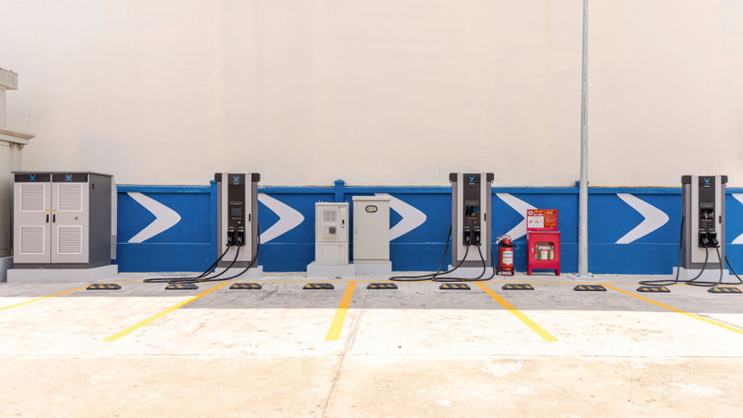 Trụ sạc siêu nhanh DC 360kW đầu tiên của VinFast được thí điểm tại thành phố Đà Nẵng.