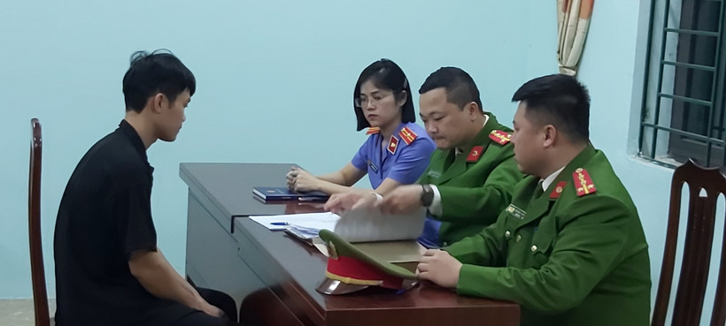 Bùi Văn Tuyến tại cơ quan Công an. (Nguồn: VOV)