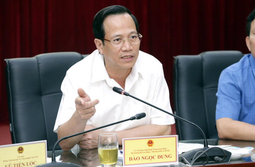 Bộ trưởng Bộ Lao động-Thương binh và Xã hội Đào Ngọc Dung phát biểu tại buổi làm việc. (Ảnh: Anh Tuấn/TTXVN)