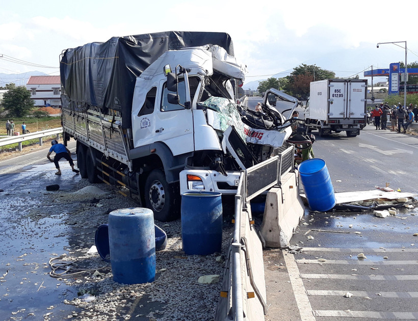 Hiện trường vụ tai nạn. (Ảnh: Nguyễn Thành/TTXVN)