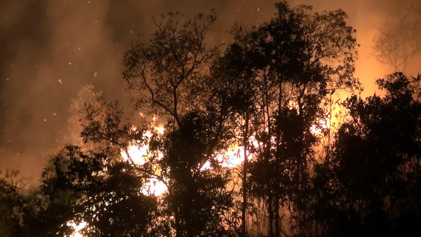 Hiện trường đám cháy tại bản Noong Luống A1, xã Noong Luống, huyện Điện Biên. (Ảnh: Phan Tuấn Anh/TTXVN) 