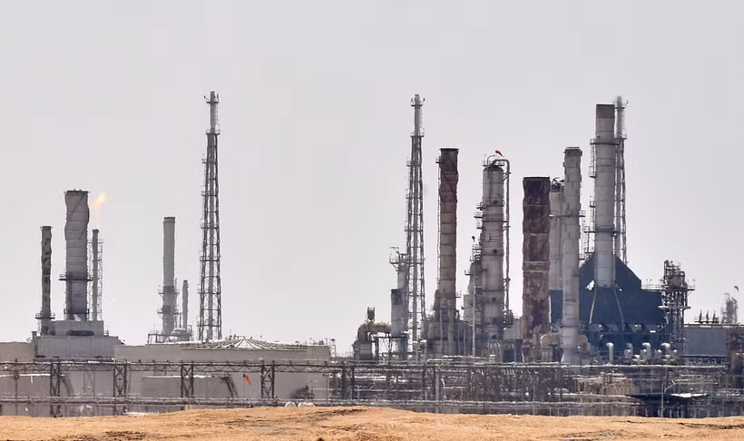 Một cơ sở lọc dầu ở gần al-Khurj, phía nam thủ đô Riyadh của Saudi Arabia, ngày 15/9/2019. (Nguồn: AFP/TTXVN)