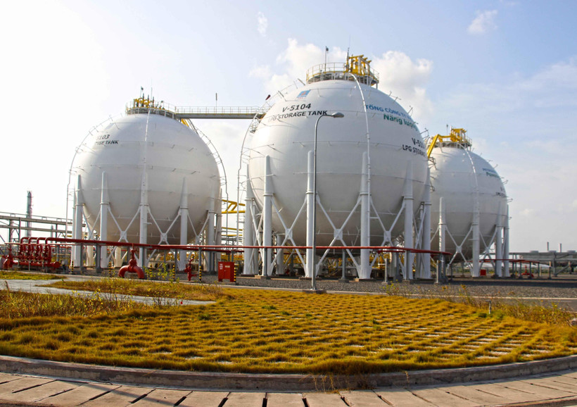 Nhà máy xử lý khí Cà Mau. (Ảnh: Huỳnh Thế Anh/TTXVN)