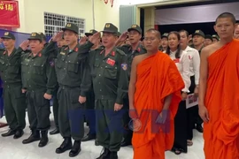 Đồng bào Khmer Vĩnh Long phấn khởi đi bầu cử