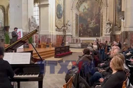 Âm nhạc Việt tỏa sáng tại Festival Hợp ca quốc tế Paris