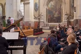 Âm nhạc Việt tỏa sáng tại Festival Hợp ca quốc tế Paris
