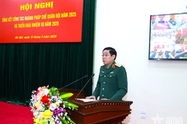 Thượng tướng Nguyễn Văn Gấu phát biểu chỉ đạo tại hội nghị. (Nguồn: báo QĐND)