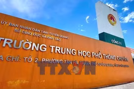 Toàn cảnh vụ sai phạm điểm thi trường THPT chuyên Tuyên Quang