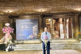 Ông Lê Xuân Kiêu, Giám đốc Trung tâm Hoạt động Văn hóa Khoa học Văn Miếu – Quốc Tử Giám phát biểu khai mạc triển lãm. (Ảnh: Tuyết Mai/TTXVN)
