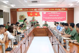 Quang cảnh buổi làm việc. (Ảnh: Văn Sĩ/TTXVN)