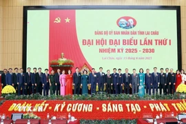 Ban Chấp hành Đảng bộ UBND tỉnh Lai Châu nhiệm kỳ 2025-2030 ra mắt Đại hội. (Ảnh: Quý Trung/ TTXVN)