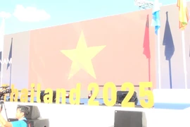 Quốc kỳ Việt Nam tung bay tại Lễ thượng cờ SEA Games 33