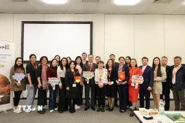 Các đại biểu tham dự Diễn đàn Việt Nam-Đức về thúc đẩy thương mại nông sản và gia vị bền vững. (Ảnh: Thu Hằng /TTXVN)