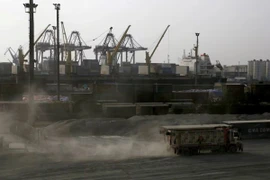 Khung cảnh cảng Karachi, Pakistan (Ảnh: Reuters). 