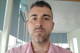 Ông Giulio Chinappi, Giám đốc khu vực châu Á của nhà xuất bản Anteo Edizioni (Italy) đưa ra khi trả lời phỏng vấn của phóng viên TTXVN tại Rome. (Ảnh: Trường Dụy/TTXVN)