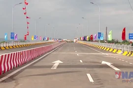 Cầu Phong Châu hàn gắn vết thương và nhen lên niềm tin, hạnh phúc