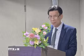 Đại sứ Tạ Văn Thông phát biểu khai mạc Hội nghị. (Ảnh: Lê Minh Hưởng/TTXVN)