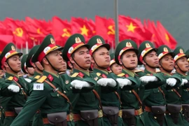Tuyển chọn đào tạo sỹ quan dự bị là sinh viên khi tốt nghiệp đại học, tuổi đời không quá 32. (Ảnh: Trọng Đức/TTXVN)