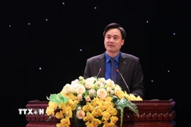 Bí thư Tỉnh Đoàn Bắc Ninh Trần Văn Đăng đóng góp ý kiến vào dự thảo các văn kiện Đại hội Đảng toàn quốc lần thứ XIV. (Ảnh: Thanh Thương/TTXVN)