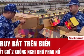 Cảnh sát biển Việt Nam bắt vụ nghi chở pháo nổ số lượng lớn