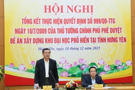 Đồng chí Thứ trưởng Bộ Giáo dục và Đào tạo Nguyễn Văn Phúc phát biểu tại hội nghị tổng kết thực hiện Quyết định số 999/QĐ-TTg ngày 10/7/2009 của Thủ tướng Chính phủ phê duyệt Đề án xây dựng Khu Đại học Phố Hiến. (Ảnh: Cổng Thông tin Điện tử tỉnh Hưng Yên)