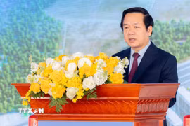 Ông Phạm Quang Ngọc, Chủ tịch Ủy ban Nhân dân tỉnh Hưng Yên phát biểu tại lễ khởi công. (Ảnh: Thế Duyệt/TTXVN)