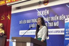 Bà Nguyễn Phương Linh, Viện trưởng Viện Nghiên cứu Quản lý Phát triển Bền vững phát biểu khai mạc hội thảo. (Ảnh: Diệu Thúy/TTXVN)