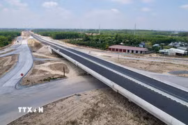 Đường Vành đai 3-Thành phố Hồ Chí Minh đoạn qua thành phố Đồng Nai đã cơ bản hoàn thành. (Ảnh: Công Phong/TTXVN)