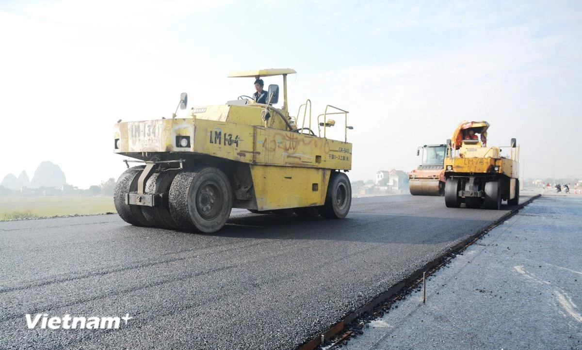 Giá nguyên vật liệu xây dựng leo thang cùng biến động nhiên liệu