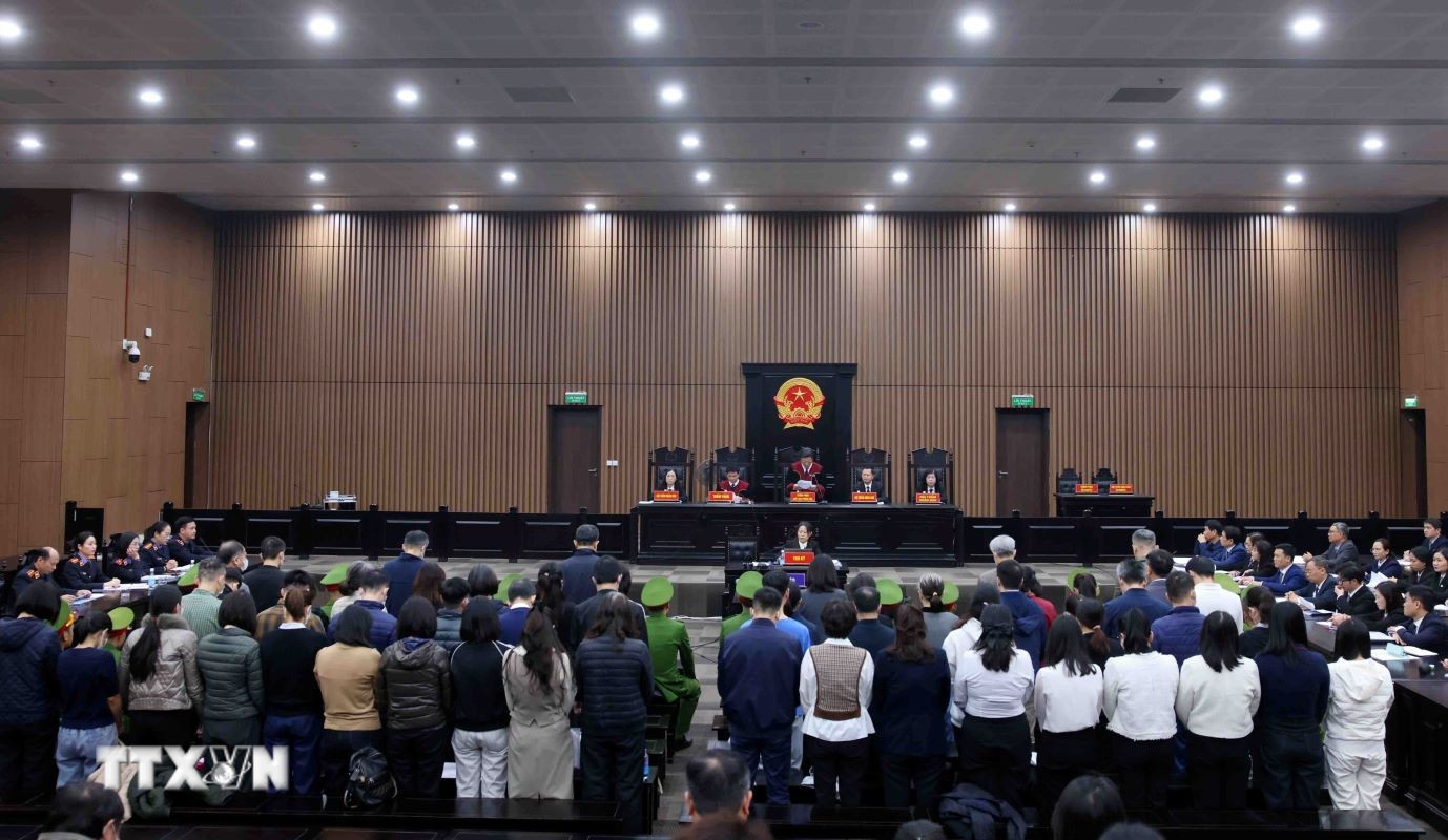 Phi&ecirc;n t&ograve;a x&eacute;t xử nghi&ecirc;m minh