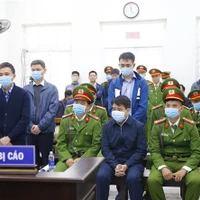 Các bị cáo tại phiên tòa. (Ảnh: Doãn Tấn/TTXVN)