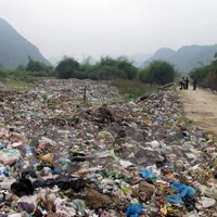 Xử lý rác tại Thành phố Hồ Chí Minh: Tồn tại nhiều điều phi lý 