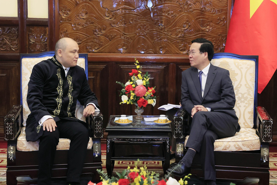 Chủ tịch nước Võ Văn Thưởng tiếp Đại sứ Kazakhstan Kanat Tumysh. (Ảnh: Thống Nhất/TTXVN)