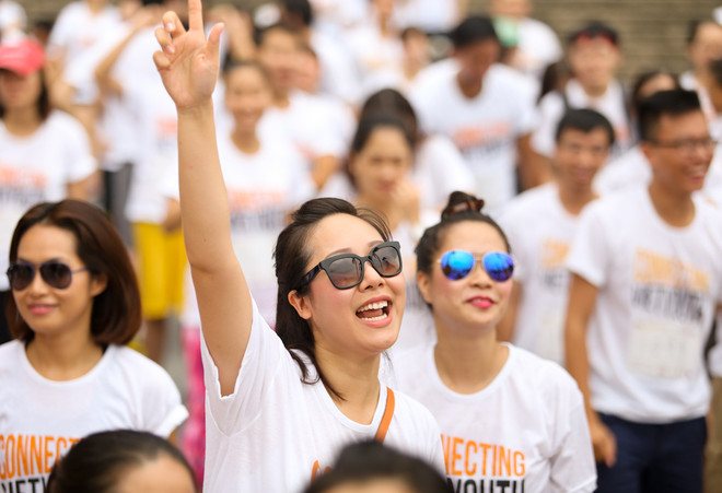 Dù xuất phát sau, "Running man" vẫn đánh bại cả trăm bạn trẻ ảnh 4