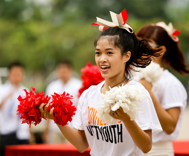 Dù xuất phát sau, "Running man" vẫn đánh bại cả trăm bạn trẻ ảnh 6