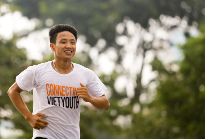 Dù xuất phát sau, "Running man" vẫn đánh bại cả trăm bạn trẻ ảnh 1