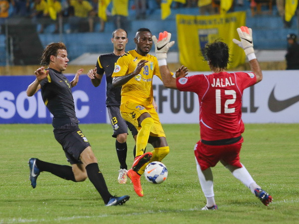 Hai đội bóng Việt Nam "nắm tay nhau" rời tứ kết AFC Cup ảnh 1