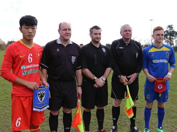 Chùm ảnh U19 Việt Nam hòa U19 Wimbledon đầy tiếc nuối ảnh 1
