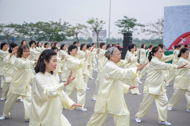Nghỉ dưỡng tuổi già và trăm nỗi băn khoăn về cuộc sống hưu trí ảnh 1