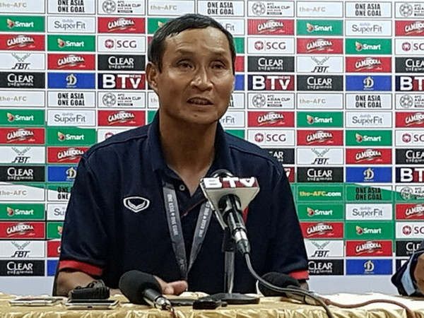 HLV Mai Đức Chung chưa biết về tương lai ở tuyển Việt Nam ảnh 1