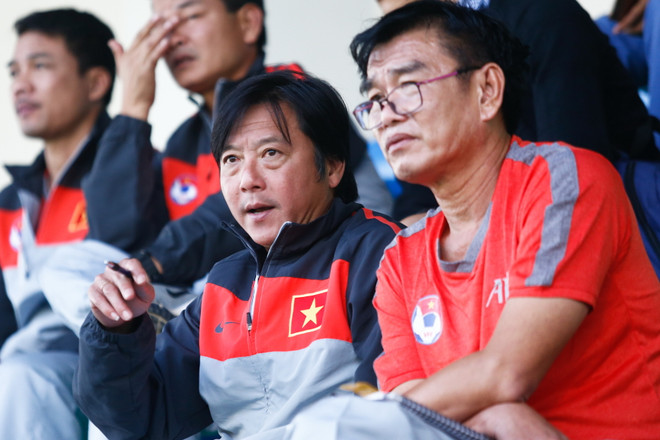 U23 rèn quân, huấn luyện viên nội ngồi 'soi' thầy ngoại Park Hang-seo ảnh 1